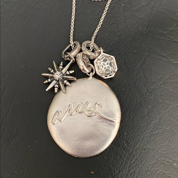 Kendra Scott Aries Necklace In Rhodium 